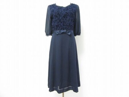 フォーマルシーンにも使える｜ユキトリイのワンピースを買取しました