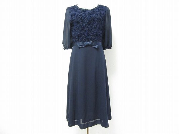 フォーマルシーンにも使える｜ユキトリイのワンピースを買取しました
