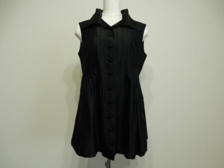 シンプルでも抑揚があるデザイン｜ジュンアシダのブラウスを買取しました