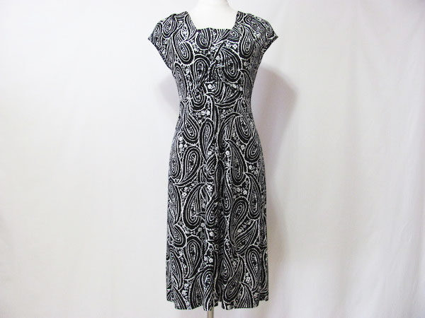 ベロア調が優雅な印象になる|アナイのワンピースを買取しました