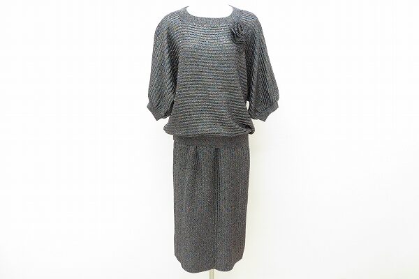 黒とラメで高級感を！斉藤都世子のセットアップを買取しました