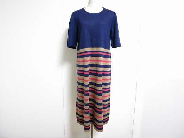 晴れやかなボーダーで明るく仕上がる｜斉藤都世子のワンピースを買取しました