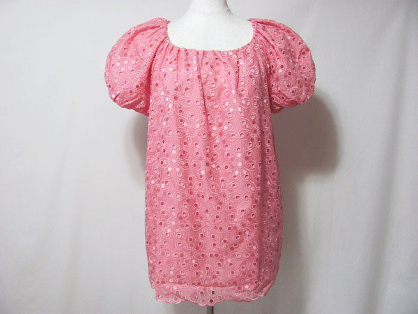 パフスリーブで可愛らしく決まる|エムズグレイシーのトップスを買取しました