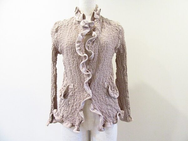 豪快なフリルが素敵なミーイッセイミヤケのジャケットを買取しました