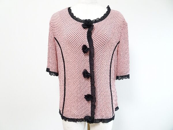 ピンク×黒 魔性の組み合わせが目を惹く｜ノコオーノのブラウスを買取しました