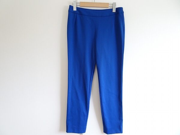 すっきりとしたブルーが印象的｜ミスアシダのパンツを買取しました