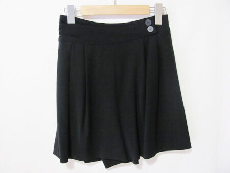 足を綺麗にみせるなら｜フォクシーニューヨークのショートパンツを買取しました