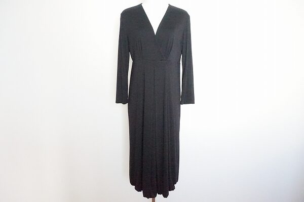 ロング丈でしっとりとした女性へ｜マックスマーラのワンピースを買取しました