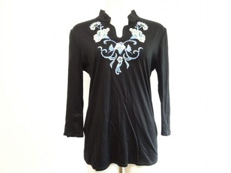 首回りの華やかさがゴージャス｜ヴィヴィアンタムのカットソーを買取しました