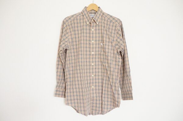 安定感のあるチェックが素敵なバーバリーの長袖シャツを買取しました
