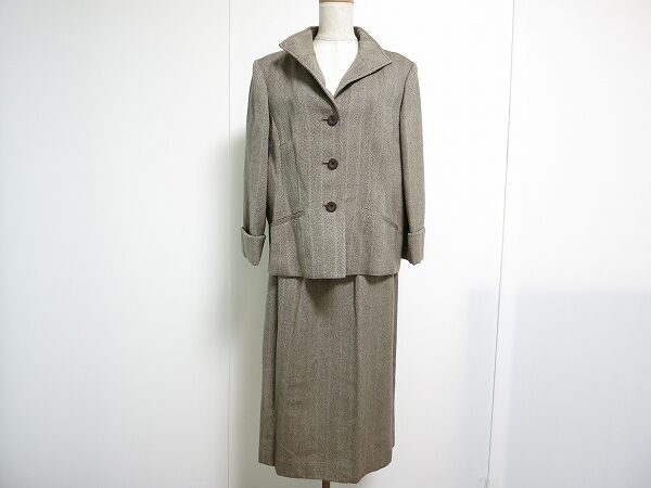 レリアンのストライプ柄スカートスーツをお買取！