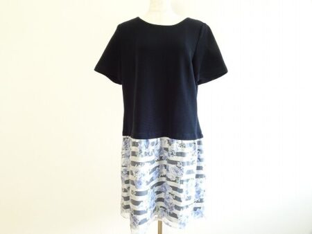 紺とボーダーのバランスが見事なローズティアラのワンピースを買取しました