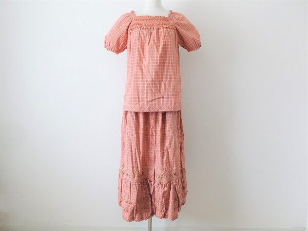 チェックとピンクの王道コンビ｜ピンクハウスのセットアップを買取しました