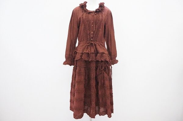 ハイカラでどこかキュートなピンクハウスのセットアップを買取しました