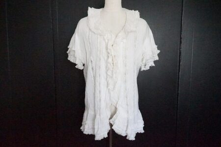 丸みを帯びた柔らかディテール！ピンクハウスのブラウスを買取させて頂きました