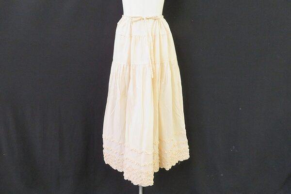 ピンクハウスのAラインロングスカートを買取させて頂きました