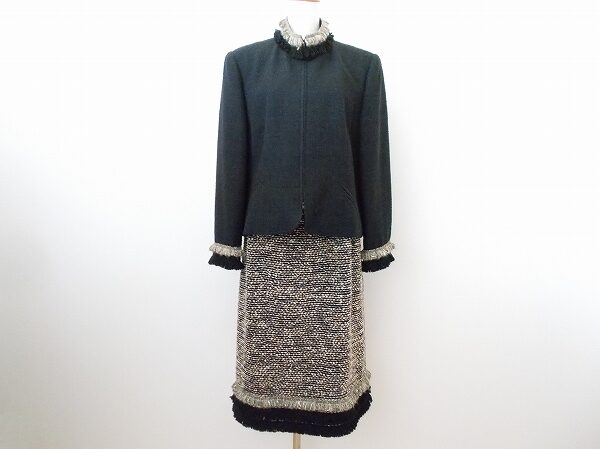 13号のツイード・スカートスーツを美品買取！ジュンアシダ