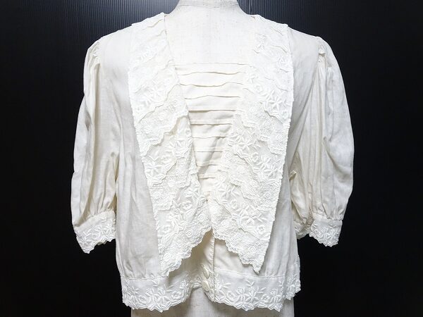 豪華な広がりが盛り上がる｜バラ色の暮し ブラウスを買取しました