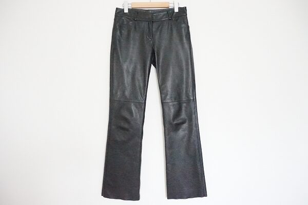 ハードな雰囲気でおしゃれを楽しむ｜セオリーのレザーパンツを買取しました
