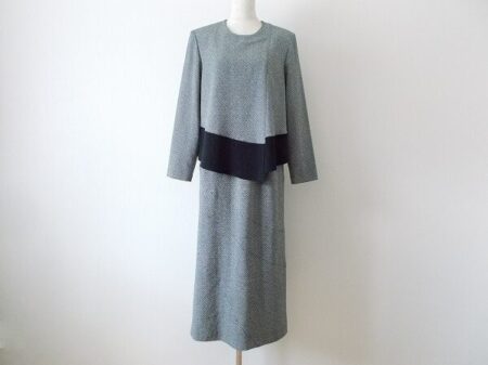 素材とシルエットの良さに脱帽｜詩仙堂のツーピースを買取しました