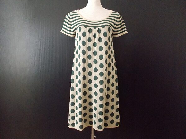 キュートなドットが印象的なホコモモラのワンピースを買取しました