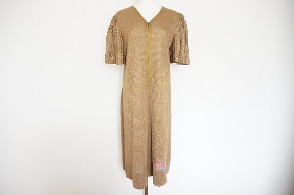 美品を買取！斉藤都世子の半袖ワンピ