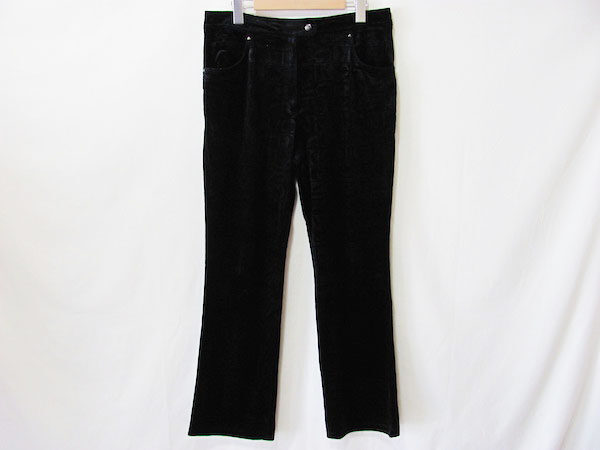 ベロア素材で気分も高揚｜伊太利屋のパンツを買取しました