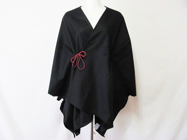 ポンチョ風デザインが素敵なソウソウのカーディガンを買取しました