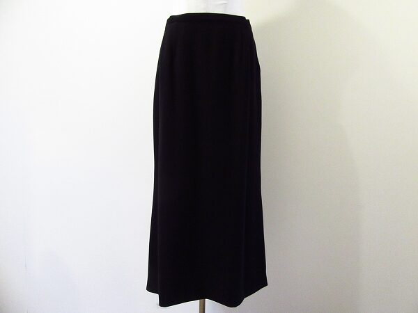 役立つのはやはりベーシックアイテム！ジュンアシダのスカートを買取しました