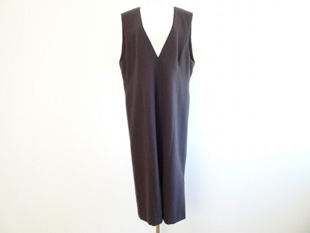 落ち着いた印象になる｜レリアンのワンピースを買取しました