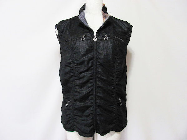 スタイリッシュなデザインに惹かれる|伊太利屋のベストを買取しました