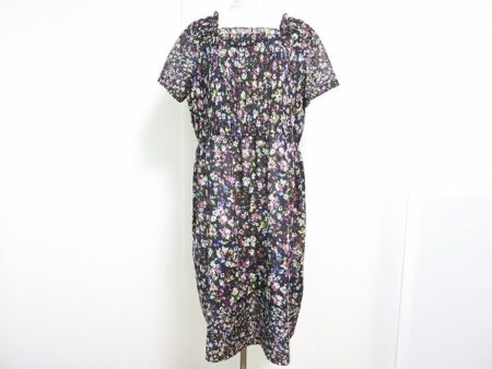 シックな花柄で決める！レリアンのワンピースを買取しました