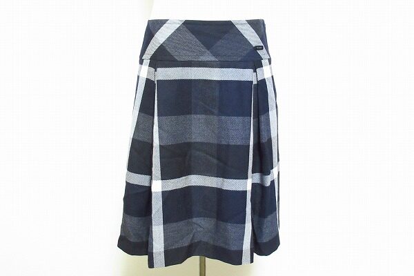 大ぶりなチェックがおしゃれ!ブルーレーベルクレストブリッジのスカートを買取しました