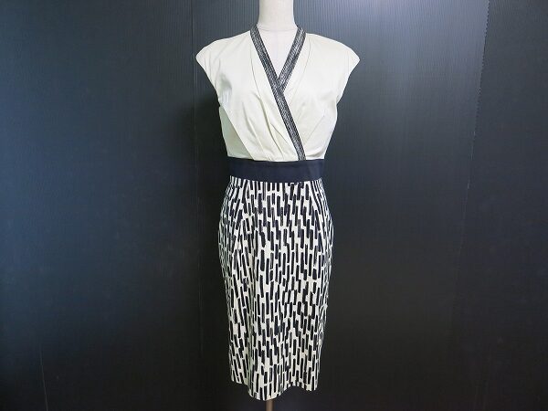 カシュクールでしっとりと｜マックスマーラのワンピースを買取しました