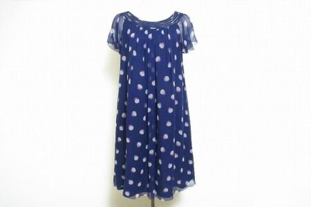 優美さとポップの融合｜ハロッズのワンピースを買取しました