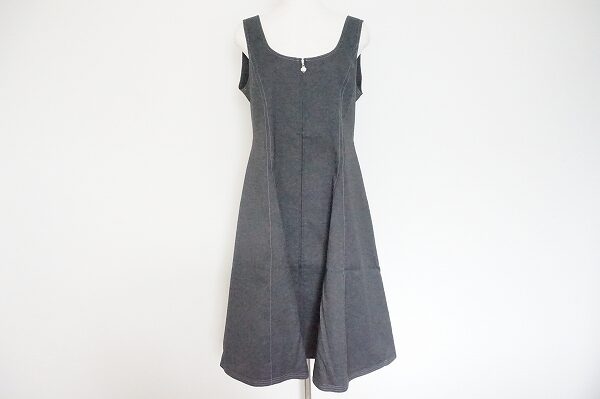 裾の広がり方が上品なエムズグレイシーのワンピースを買取しました