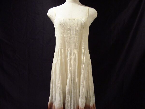 やわらかな雰囲気に包まれる｜ユキトリイのワンピースを買取しました