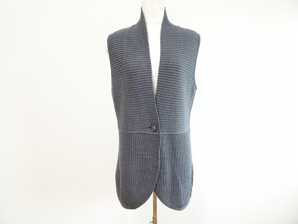 まとまりある雰囲気に|ロシャス レリアンのベストを買取しました