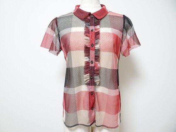 華やかに決まる!ブルーレーベルクレストブリッジ のブラウスを買取しました