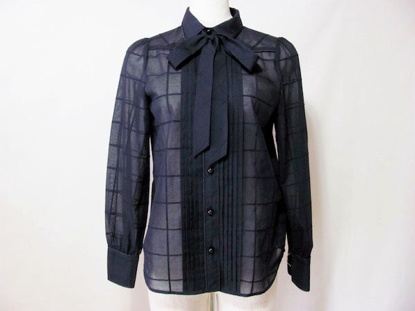 ボウタイとチェックで使いやすさ満点｜ブルーレーベルクレストブリッジのブラウスをお買取
