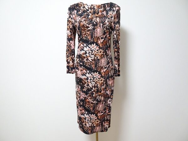 冷静さを感じるローラアシュレイのワンピースを買取しました