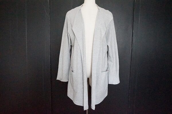 さらりと羽織れる！マックスマーラのカーディガンを買取しました