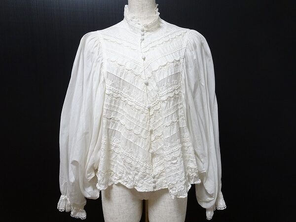 ボリューム感としなやかさのバランスが素敵｜バラ色の暮し ブラウスを買取しました