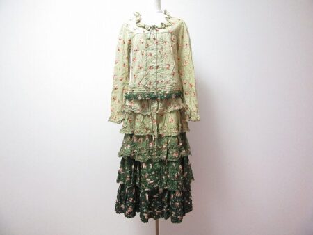 グラデーションの緑が癖になる｜ピンクハウスのセットアップを買取しました