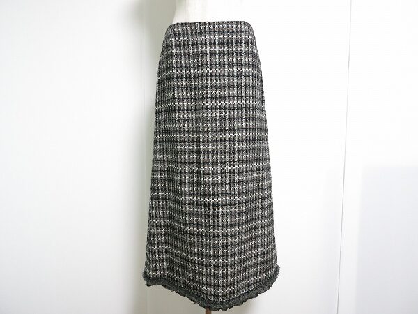 ツイード×チェックで甘めの大人テイストが実現｜ピンクハウスのスカートを買取しました