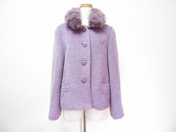 ソフトな紫で清楚な女性を演出|ジュンアシダのファーコートを買取しました