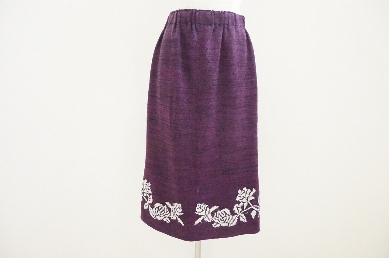 クラシカルに着ていただけます|斉藤都世子のスカートを買取しました