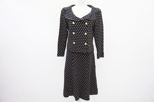 愛らしいデザインに見とれる｜斉藤都世子のセットアップを買取しました