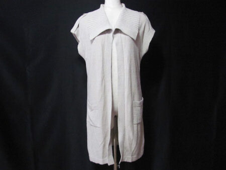 カジュアルながらも品よく着られる｜ジュンアシダのジレを買取しました