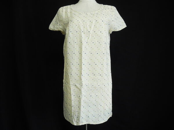 優しいクリームカラーでほっこり｜ホコモモラのカットソーを買取しました